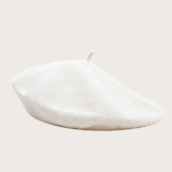 White soft knit beret hat - Picture 2 of 12